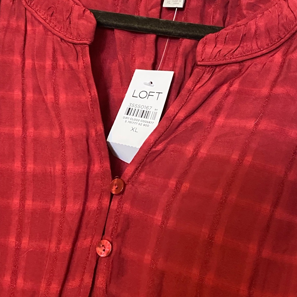LOFT Red Women’s Shirt - Picture 2 of 3